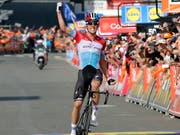 Bob Jungels freut sich über seinen Triumph in Lüttich (Bild: KEYSTONE/AP/FRANCOIS WALSCHAERTS)