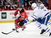 Noch ist unklar ob Nico Hischier die Schweiz an der WM in Dänemark verstärkt (Bild: KEYSTONE/AP/JULIO CORTEZ)