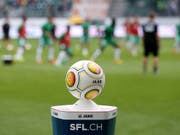 Die Swiss Football League (SFL) erteilt allen Super-League-Klubs die Spielberechtigung für kommende Saison (Bild: KEYSTONE/EDDY RISCH)