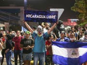 Erfolgreiche Proteste: Nicaraguas Präsident Daniel Ortega hat sein Reformvorhaben des Sozialversicherungssystems zurückgezogen. (Bild: KEYSTONE/AP/ALFREDO ZUNIGA)