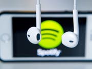 Das Streaming ist im vergangenen Jahr zur wichtigsten Einnahmequelle für die Musikindustrie geworden. (Symbolbild) (Bild: KEYSTONE/dpa/DANIEL BOCKWOLDT)