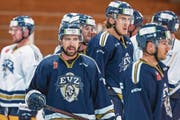 Fabian Schnyder will mit dem EV Zug die Negativserie möglichst bald beenden. (Bild: Alexandra Wey/Keystone (31. Juli 2017))
