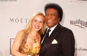 Roberto Blanco mit Ehefrau Luzandra Strassburg. (Bild: Marcus Golejewski/Geisler-Fotopr)