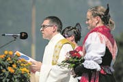 Pfarrer Daniel Krieg während der Sonntagsstille. (Bild: Pius Amrein/LZ, Altdorf, 28. Mai 2017)
