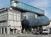 Kunsthaus Graz: Das Friendly Alien stammt von Peter Cook und Colin Fournier. (Bild: Karte oas)