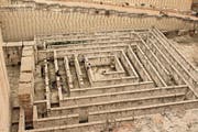 Der alte Steinbruch Lithica bei Ciutadella ist beeindruckend. (Bild: Lioba Schneemann)