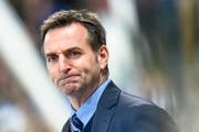 «Ich wollte das Glück auf unsere Seite zwingen.» Serge Pelletier, Trainer von Ambri (Bild: Keystone / Gian Ehrenzeller)