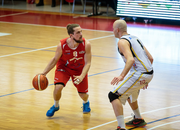 Ralph Güttinger (links) im Spiel gegen Lugano. (Bild: pd)