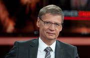 Günther Jauch wird ab 2016 von Anne Will abgelöst. (Bild: Jörg Carstensen (dpa))