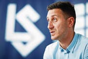 Ilija Borenovic steht vor einer schwierigen Aufgabe. (Bild: Valentin Flauraud/Keystone (Lausanne, 20. April 2018))