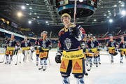 Filigranes Leichtgewicht beim EVZ: Lino Martschini, 65 Kilo. (Bild: Freshfocus (Zug, 25. Februar 2017))