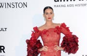 Will nackt wählen gehen: Sängerin Katy Perry. (Bild: Bahn Showbiz Entertainment)
