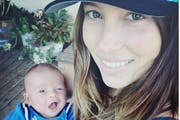 Jessica Biel mit ihrem Söhnchen. (Bild: Bang Showbiz Entertainment)
