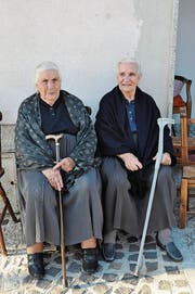Zwei Über-100-Jährige im Dorf Onanì. (Bild: Urs Oskar Keller)