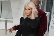 Kim Kardashian leidet unter ihrer Schwangerschaft. (Bild: Bang Showbiz Entertainment)