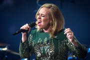 Adele bei einem Konzert bei BBC. (Bild: bangshowbiz)