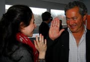 Give me five! Samih Sawiris kam mit seiner TochterTaya - die beiden verstehen sich sichtlich blendend! (Bild André Häfliger/Neue LZ)