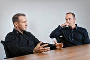 EVZ-Sportchef Reto Kläy (links) und Patrick Lengwiler, Delegierter des Verwaltungsrates, wollen den Titel – aber nicht um jeden Preis. (Bild Stefan Kaiser)