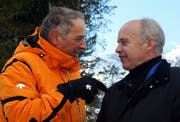 Verstehen sich ganz offensichtlich gut: Bundesrat Ueli Maurer (links) und sein Vor-Vorgänger Adolf Ogi. (Bild André Häfliger/Neue LZ)