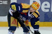 Pierre-Marc Bouchard hat sich mittlerweile an das für ihn ungewöhnliche Topskorer-Tenü gewöhnt. (Bild: Keystone)