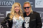 Robert Geissen und seine Ehefrau Carmen. (Bild: Bang Showbiz Entertainment)