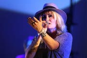 Sarah Connor, hier bei einem Auftritt in Hamburg am 14. September, landet einen Riesen-Erfolg mit ihrem deutschsprachigen Album. (Bild: Epa / Christian Charisius)