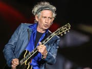 Nach Meinung seines Dokumentarfilm-Regisseurs gehört Keith Richards Gesicht in Stein gemeisselt (Archiv) (Bild: KEYSTONE/AP Invision/RICH FURY)