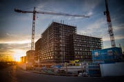 Die Gemeinde Risch ist seit 2006 um mehr als 24 Prozent gewachsen. Die Bautätigkeit ist vor allem im Ortsteil Rotkreuz gross.Bild: Boris Bürgisser (Rotkreuz, 17. Oktober 2017)
