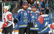 Treffsicheres Trio: Viktor Stalberg, Raphael Diaz und Lino Martschini (von links). (Bild: Marc Schumacher/Freshfocus (Zug, 2. September 2017))