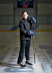 Cyndy Kenyon lebt seit neun Jahren in der Schweiz, nun gibt sie Skating-Lektionen in Zug. (Bild Maria Schmid)