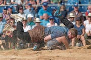 Bezwingt im sechsten Gang Andreas Döbeli: der Sörenberger Joel Wicki (oben). (Bild: Georgios Kefalas/Keystone (Therwil, 13. August 2017).)