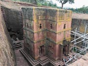 Auf ihren Anblick kann man sich nicht vorbereiten: eine der Felsenkirchen in Lalibela. (Bild: Dominik Buholzer)