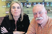 Beide haben in Santa Fe das Glück gefunden: Maria Johnson und Chuck Higgins. (Bild: Bernadette Conrad)