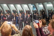 Die St.Galler Regierungsräte und die Bundesräte im Pfalzkeller. (Bild: (Michel Canonica))