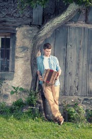 Adrian Würsch spielt Jazz auf dem Schwyzerörgeli. (Bild: PD)