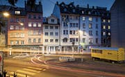 Freikirche, Sexshops, Quartierbeizen: Im Linsebühl treffen verschiedene Realitäten aufeinander. Die Kreuzung Linsebühlstrasse/Speicherstrasse (im Bild) steht vermehrt im Fokus der Polizei. (Bild: Ralph Ribi)