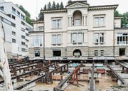 Noch am alten Standort, aber bereit für den grossen Rutsch: die Villa Jacob. (Bild: Jil Lohse)