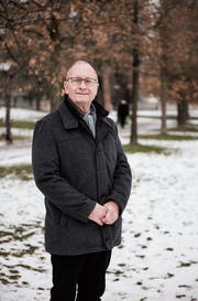 Thom Roelly an einem seiner früheren Arbeitsplätze, dem Stadtpark. Bei der Arbeit als Landschaftsarchitekt gehe es aber nicht bloss um Gärten, sagt er. «Es geht um öffentlichen Freiraum.» (Bild: Sabrina Stübi)