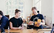 Repair-Cafés erfreuen sich auch in der Ostschweiz einer wachsenden Beliebtheit. (Bild: PD/Jan Thoma)