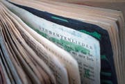 Das Poly-Liederbuch der ETH-Studenten diente vielen Verbindungen als Cantenprügel. (Bild: Michel Canonica)