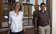 Verena Dörig und Oliver Engler vor dem «Benedikt» an der Bankgasse. (Bild: Marlen Hämmerli)