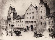 Das Rathaus mit den zwei Bögen des Eingangs 1835 von der Seite des Marktplatzes her gesehen. Links das Ira-Tor, rechts der Gefängnisturm. (Bild: Stadtarchiv der Ortsbürgergemeinde SG)