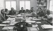 «Ostschweiz»-Redaktionssitzung in guten Zeiten Mitte der 70er-Jahre: Klaus Ammann, Rosmarie Früh, Hermann Bauer, Edgar Oehler (Chefredaktor), Hans Stadelmann, Martin Husy und Beat Antenen (von links).