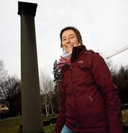 Regula Ackermann ist seit ihrem Studium mit der römischen Siedlung Kempraten vertraut. (Bild: David Baer)