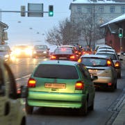 Auf diversen Strassen in der Stadt St.Gallen werden die Grenzwerte für den Strassenlärm überschritten. Hier ein Bild am Unteren Graben. (Bild: Ralph Ribi/Archiv)