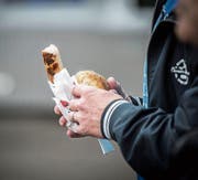Olma-Bratwurst statt Züri-Gschnätzlets in der heimlichen Hauptstadt? So weit wird es wohl nie kommen. (Bilder: Urs Bucher, Getty)
