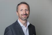 Sigmar Willi ist der Leiter FHS Alumni und Verantwortlicher des Networking-Tags an der Fachhochschule St.Gallen. (Bild: Daniel Ammann)