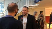 Erleichtert: Bekim Alimi nach dem Entscheid. Bild: Linda Müntener
