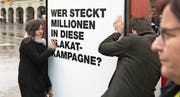 Die Initiative «Für mehr Transparenz in der Politikfinanzierung» wurde letztes Jahr lanciert. (Bild: Peter Schneider/Keystone (Bern, 26. April 2016))