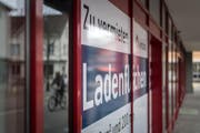 Zu vermieten: An grenznahen Orten wie Romanshorn oder Kreuzlingen ist das Ladensterben besonders ausgeprägt. (Bild: Michel Canonica)